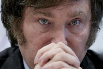A un año y medio de gobierno, la aprobación de Milei es peor que la Macri en el mismo período