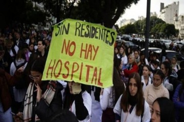 El Ejecutivo denunció penalmente a estudiantes que habrían hecho trampa en los exámenes de residencias