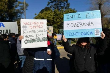 "Ruidazo": movilización del INTI en contra del decreto de Sturzenegger