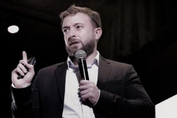 El PRO ha muerto: Agustín Laje sepultó al partido amarillo tras el pacto electoral con LLA que excluye su nombre y color