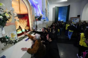 Día de San Cayetano: cientos de fieles se congregan en Liniers y se trasladan a Plaza de Mayo para pedir por paz, pan y trabajo
