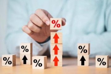 Tras semanas de volatilidad, los bancos elevaron a casi un 40% las tasas de interés de los plazos fijos