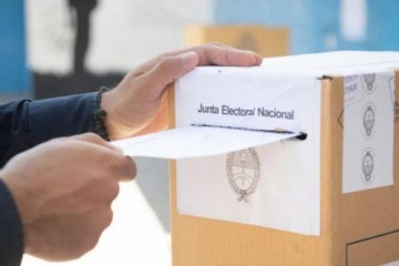 El oficialismo y el peronismo presentaron sus frentes para los comicios de octubre