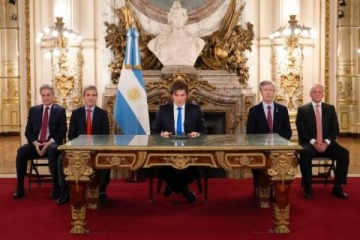 Milei anunció que endurecerá el ajuste: prohíbirá la emisión para gasto y propone penas por presupuestos con déficit