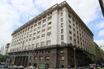 Economía restringió la suscripción de Lecaps cortas ante vencimientos de $15 billones