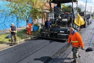Lanús acelera el Plan de Pavimentación 2025:  inició obras clave en Monte Chingolo