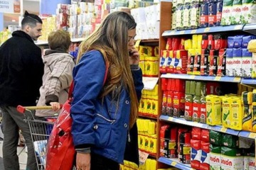 Según estudio, a causa de la crisis económica los argentinos están comiendo menos y menor calidad