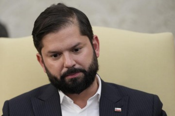 Kicillof le aseguró a Boric que imputarán a los barras de Independiente por intento de homicidio en el partido contra Chile