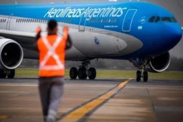 Un nuevo paro de controladores aéreos interrumpirá vuelos por tramo en reclamo por una recomposición salarial