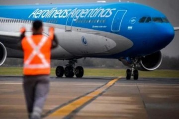 Se levantó el paro de controladores aéreos para este jueves, pero ratificaron la medida del sábado