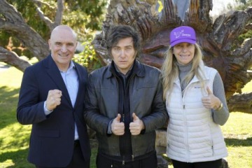 Milei se refugió en la Quinta de Olivos y apuntó contra el kirchnerismo por su trunca caravana en Lomas