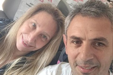 Incidentes en Corrientes: Karina Milei y Martín Menem tuvieron que ser evacuados en el cierre de campaña