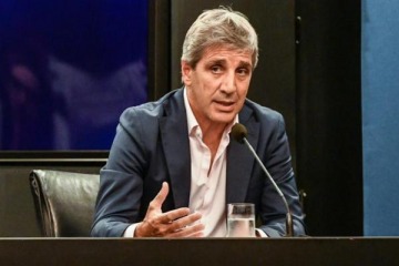 La Justicia ordenó a "Toto" Caputo la entrega de información sobre el acuerdo con el FMI 