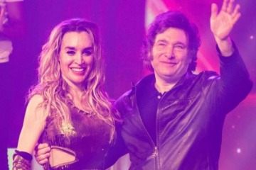 Milei viaja a Estados Unidos y asistirá a un show de su ex novia Fátima Flórez