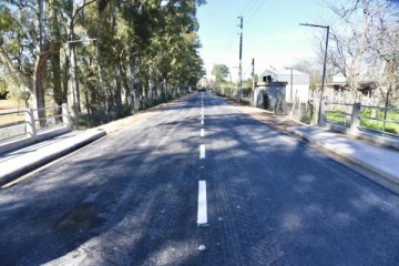 El Municipio de La Plata concluyó la pavimentación de calles con tareas hidráulicas y un nuevo puente vehicular