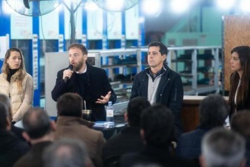 Otermín y Wado de Pedro celebraron el Día de la Industria junto a pymes y empresarios de Lomas
