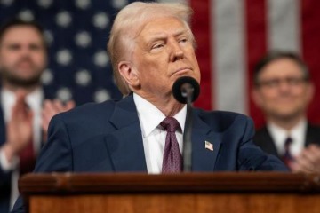 Trump habría frenado el acuerdo de exención de visas por los escándalos de corrupción que golpean a Milei
