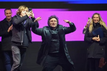 Las claves del discurso de Javier Milei en Moreno: violencia, insultos y cruces al kirchnerismo