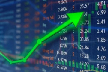 En la previa a las elecciones, el riesgo país rozó los 900 puntos, el más alto en casi cinco meses
