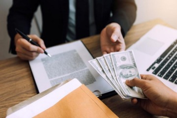 El crédito empresarial se desploma: las altas tasas frenan la economía y amenazan con recesión