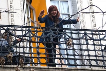 Cristina rechazó los cuestionamientos de Milei y llamó a votar por Fuerza Patria en la provincia