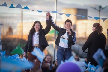 Mayra Mendoza llamó a votar Fuerza Patria para frenar el avance de Milei en la Provincia de Buenos Aires