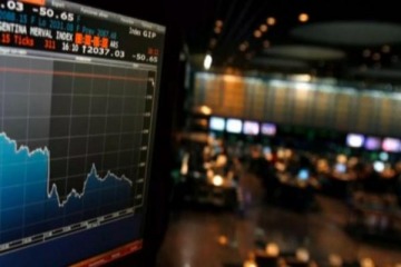 El Riesgo País supera los 900 puntos en la previa electoral bonaerense y bajo el ruido del escándalo de Karina Milei