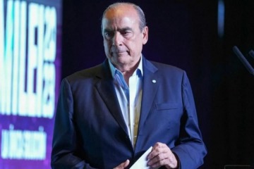 Francos admitió que lo macroeconómico no llega a la gente y que nadie del Gobierno sale limpio de esto