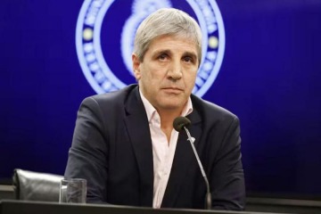 Toto Caputo, ausente en la foto oficial y en la reunión de Gabinete post derrota electoral