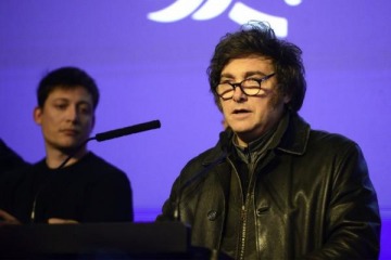 Milei conformará mesas de trabajo con funcionarios propios y gobernadores tras el revés electoral en PBA