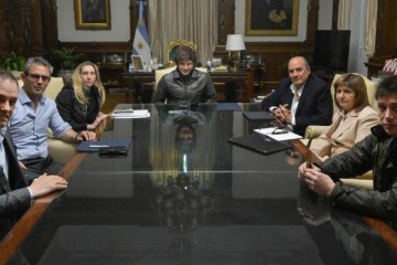 Milei encabezó su nueva Mesa Política Nacional y advirtió: La libertad avanza o retrocede