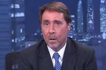 "¿Esa cárcel es una joda?": Feinmann creyó que Katy Perry visitó la casa de Cristina Kirchner en Constitución