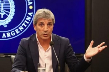 Caputo cruzó al vicerrector de la UBA: "Hasta que no se vayan los tipos como vos este país no va a cambiar nunca"