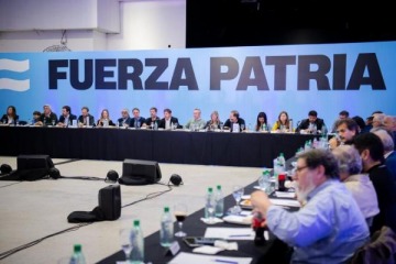 Kicillof encabezó un encuentro con candidatos, intendentes y dirigentes de Fuerza Patria de cara a las elecciones de octubre