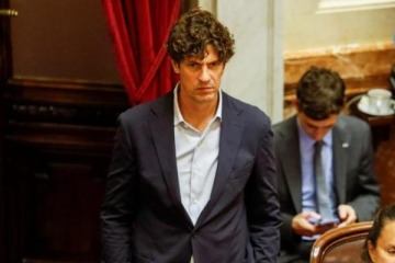 Para Lousteau, el gobierno de Milei ya se quemó los dólares del FMI