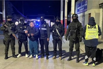 Extraditaron al quinto sospechoso por el triple femicidio tras ser detenido en Bolivia
