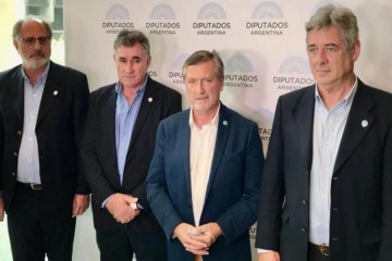 Tras dar marcha atrás con las retenciones cero, el Gobierno se reunirá con la mesa de enlace