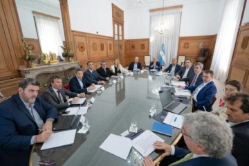 De cara a las elecciones de octubre, el Consejo de Mayo volvió a reunirse con eje en la reforma fiscal