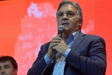 Llaryora insiste con Provincias Unidas y arremete contra Milei y el kirchnerismo