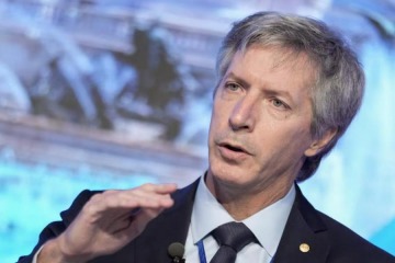 Tras meses de tolerar la venta de dólares, el BCRA restringió a las billeteras virtuales pero negó un nuevo cepo 