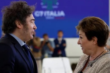 Foto de Doble reclamo del FMI: el drenaje de reservas y la falta de apoyo poltico mantiene en alerta al organismo