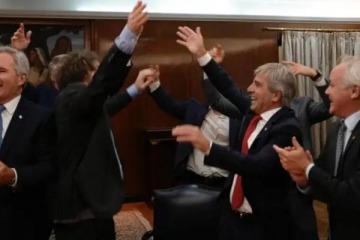 Milei duplicó el Riesgo País de Argentina y en 2025 es el peor país de la región