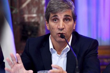 Al volver de Washington, Caputo descartó la dolarización: No tenemos los dólares suficientes