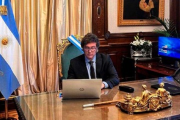 Milei vuelve a Argentina: la agenda presidencial después de su encuentro con Trump