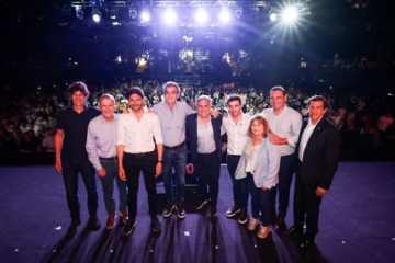 Provincias Unidas cerró su campaña en busca del objetivo de "poner al próximo presidente de Argentina"