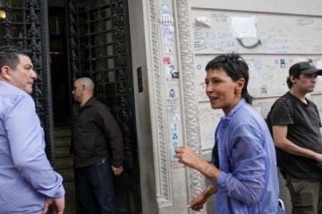 Mayra Mendoza, presente en San José 1111 por el Día de la Lealtad