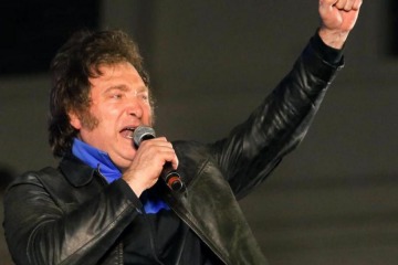 Cuenta regresiva: Milei continúa su campaña en dos provincias y prepara el cierre en Ezeiza
