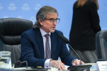 Presupuesto 2026: sin acuerdo a la vista, diputados reclaman la presencia de Caputo para avanzar con el tratamiento