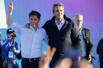 En una muestra de unidad, con Massa y Grabois presentes, Kicillof cerró la campaña de Fuerza Patria en la provincia 