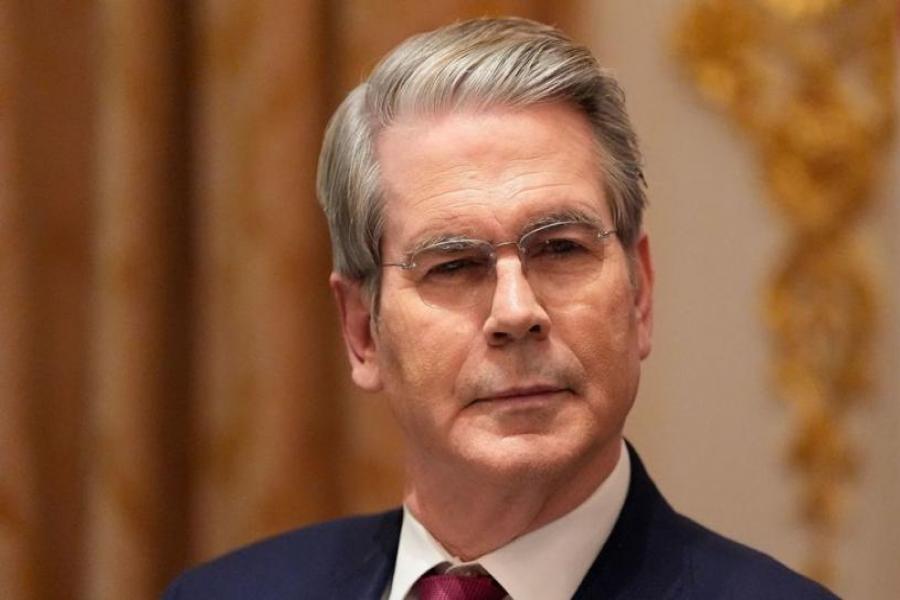 Bessent insiste en tildar de peronista a la oposición de Trump al defender el respaldo a Milei